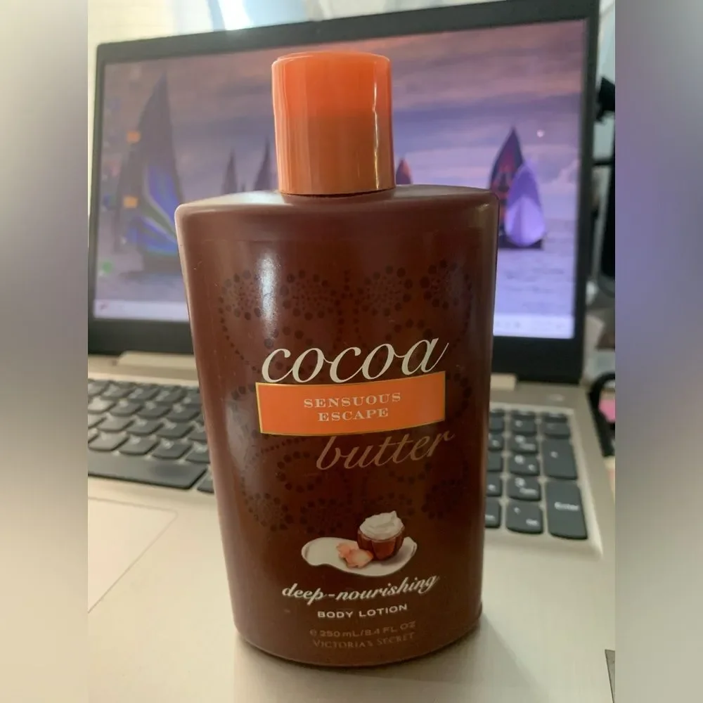 Victorias Secret Body Lotion Cocoa Sensuous Scape  New